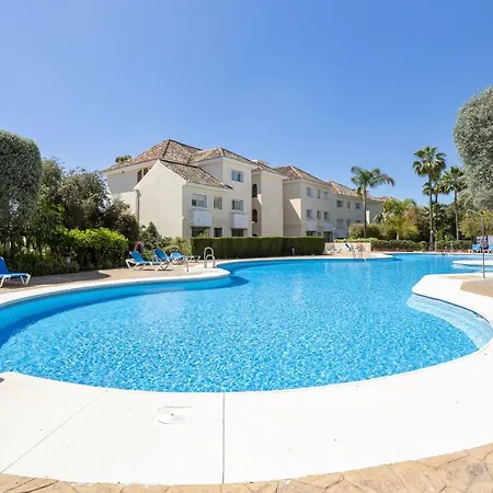 아파트 Oleholidays Bahia Vista Hermosa 마르베야