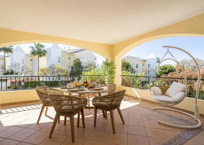 Апартаменты Oleholidays Bahia Vista Hermosa *